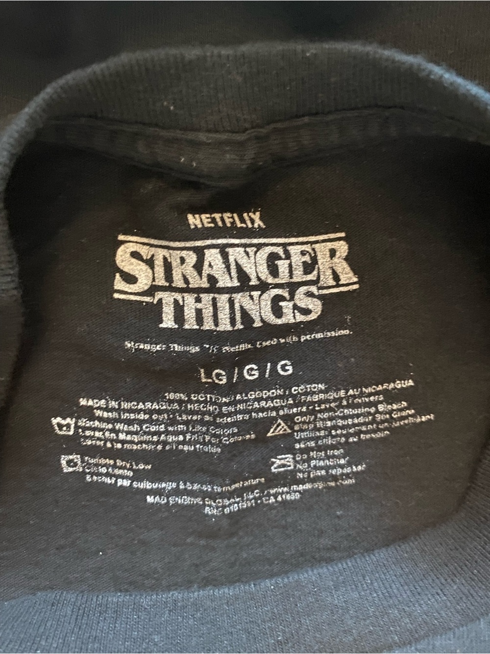 Hot Topic Stranger Things Graphic Tee - Picture 5 of 5